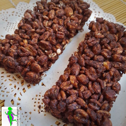 Questa ricetta è eseguita in collaborazione con Cinzia Giangrasso, grazie alla quale usando farine di grani antichi macinate in pietra, zuccheri diversi e non raffinati, frutta secca, muesli, cioccolato ad alta percentuale di cacao, realizzeremo nuovi tipi di dolci che potranno essere assunti dai pazienti in fase di 'mantenimento', per la loro quotidiana nutrizione consapevole.