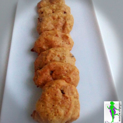 Questa ricetta è eseguita in collaborazione con Barbara Rumore, grazie alla quale usando farine di grani antichi siciliani, farine macinate in pietra, zuccheri diversi e non raffinati, frutta di stagione e frutta secca, cioccolato ed essenze, realizzeremo nuovi tipi di dolci (e non solo) che possono essere assunti dai pazienti in fase di 'mantenimento', per la loro quotidiana nutrizione consapevole.