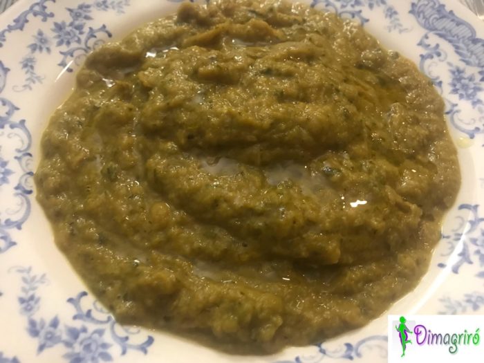 Crema di zucchine e porro, profumata al basilico e curcuma