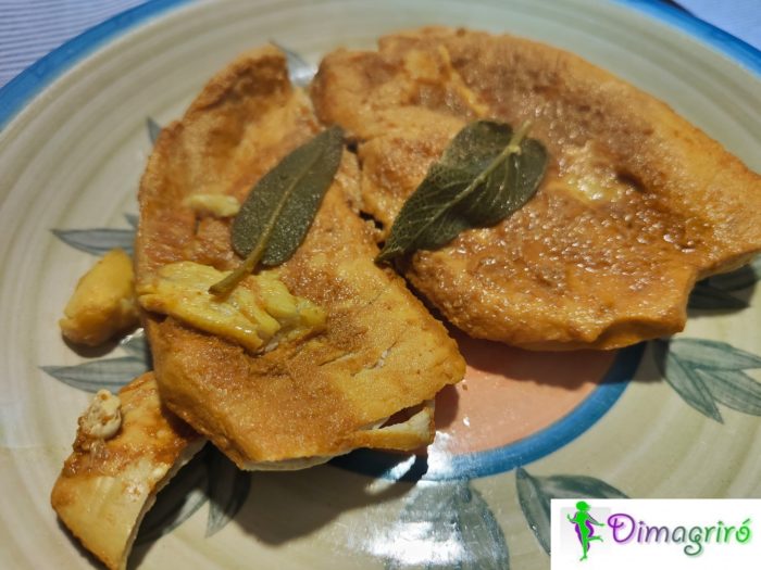 Petto di pollo al profumo di salvia e curcuma