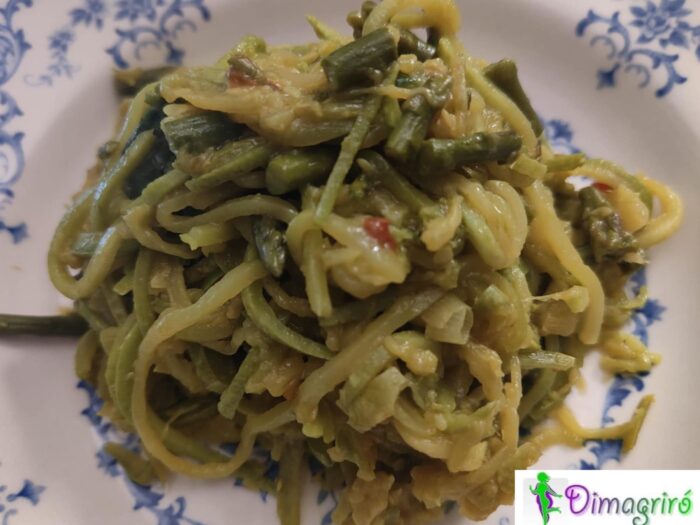 spaghetti di zucchine agli asparagi