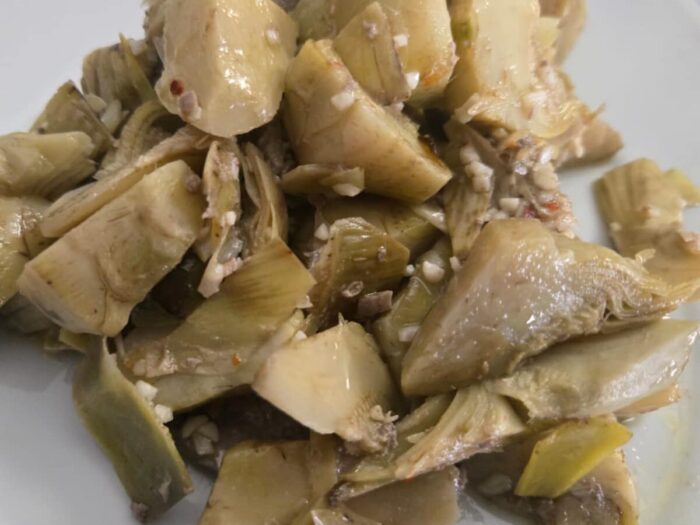 fettine di vitello ai carciofi profumate al timo